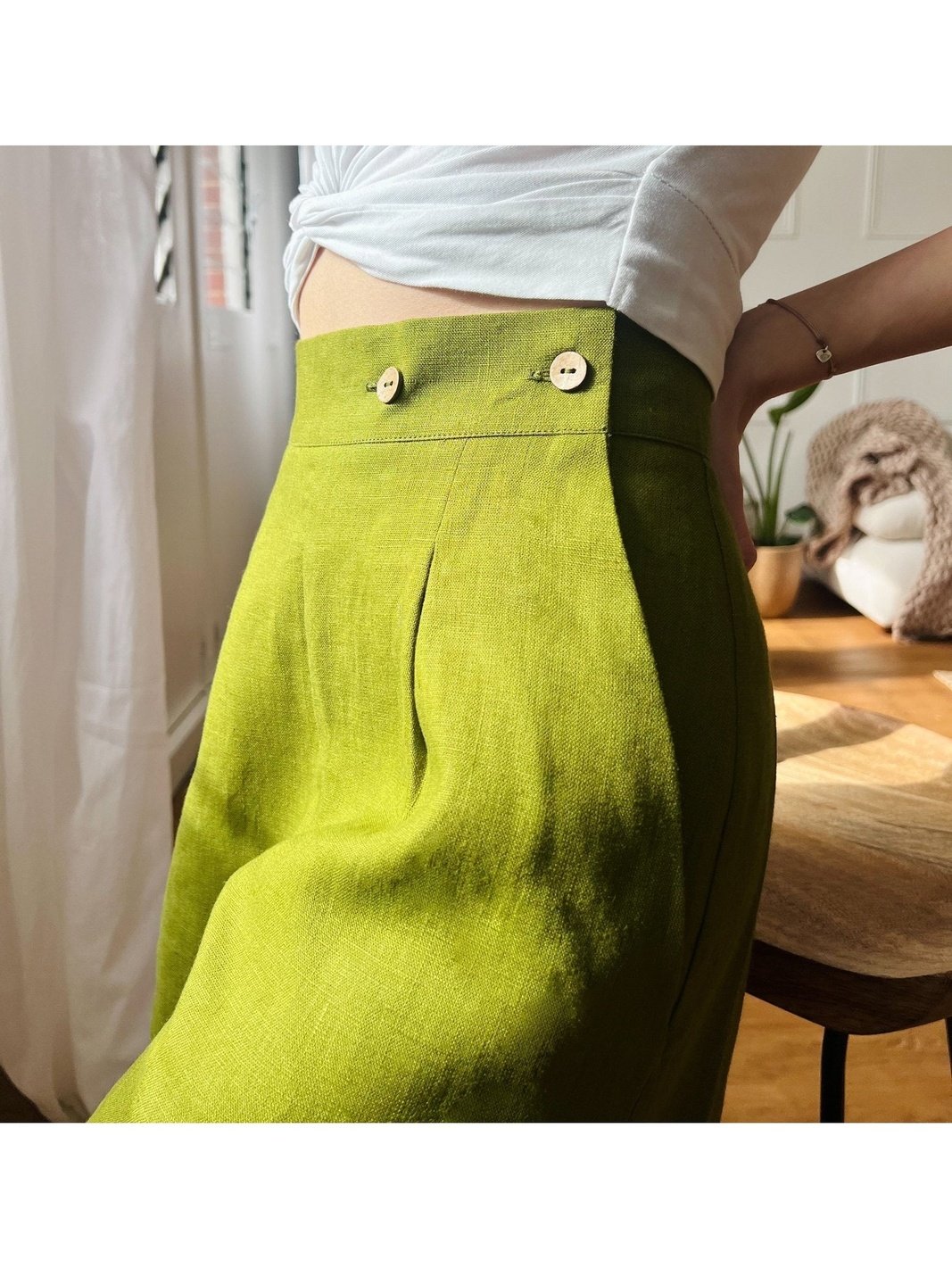 LINEN SHORTS