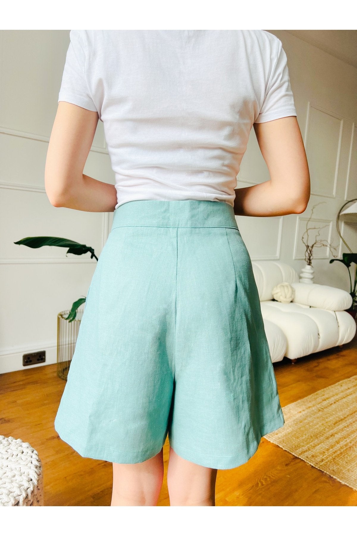 LINEN SHORTS